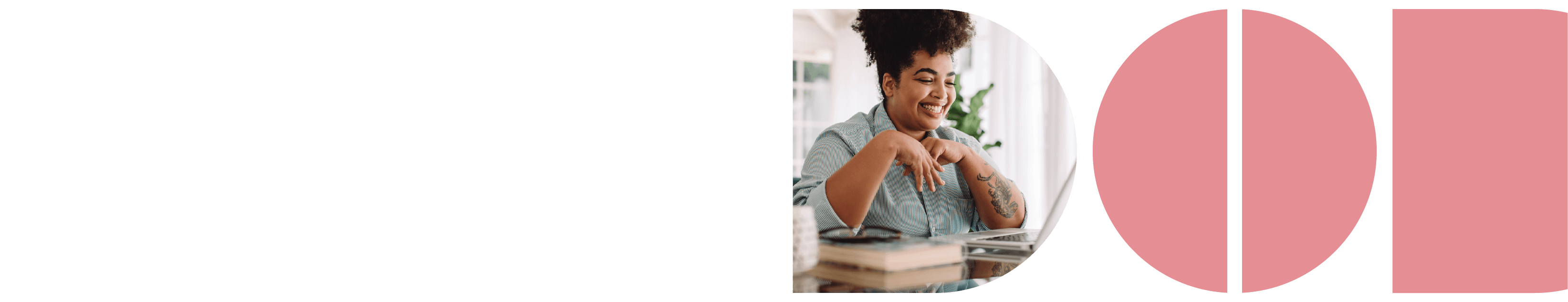 Hero_PillStripWomanLaptopSmiling_MS